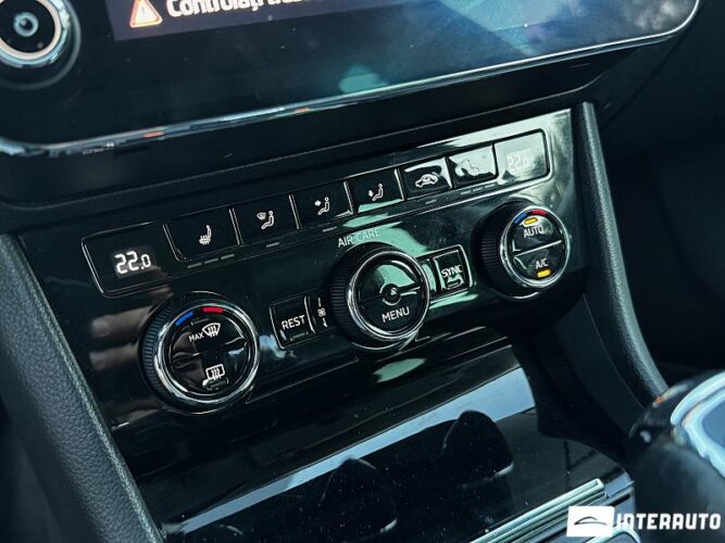 Skoda Superb 46 interauto-car