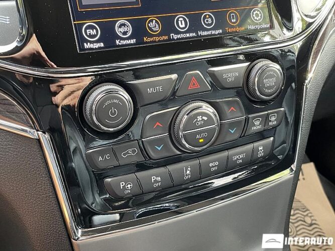 Jeep Grand Cherokee 50 interauto-car