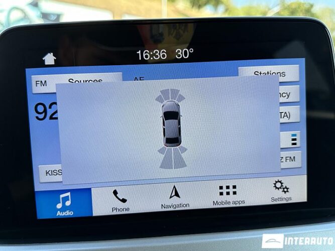 Ford Focus 41 interauto-car