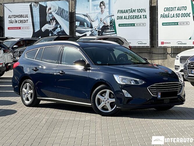 Ford Focus 32 interauto-car