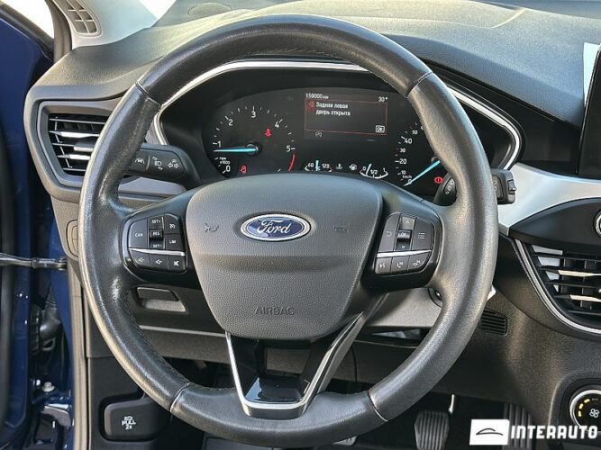 Ford Focus 38 interauto-car