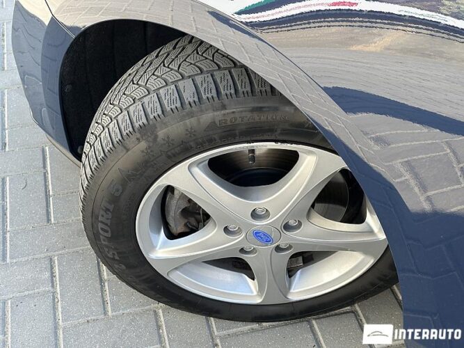 Ford Focus 48 interauto-car