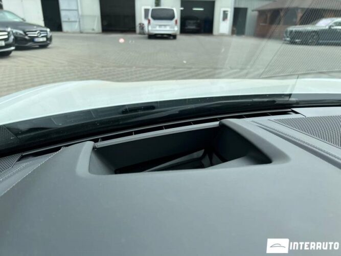 Audi RS E-tron GT 41 interauto-car