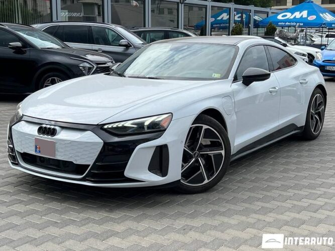 Audi RS E-tron GT 32 interauto-car