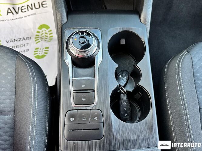 Ford Kuga 42 interauto-car