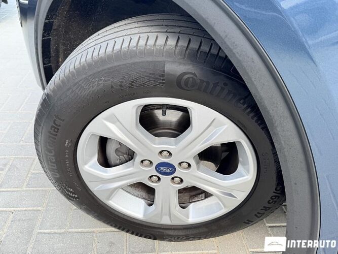 Ford Kuga 46 interauto-car