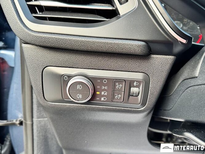 Ford Kuga 48 interauto-car