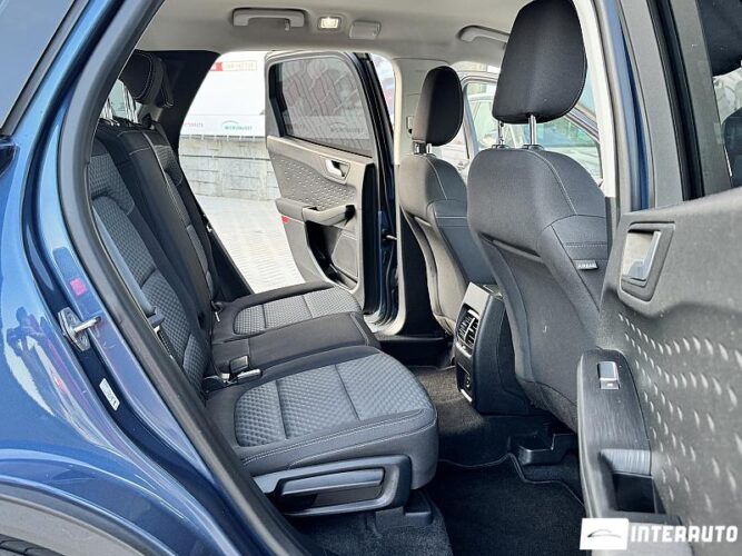 Ford Kuga 44 interauto-car