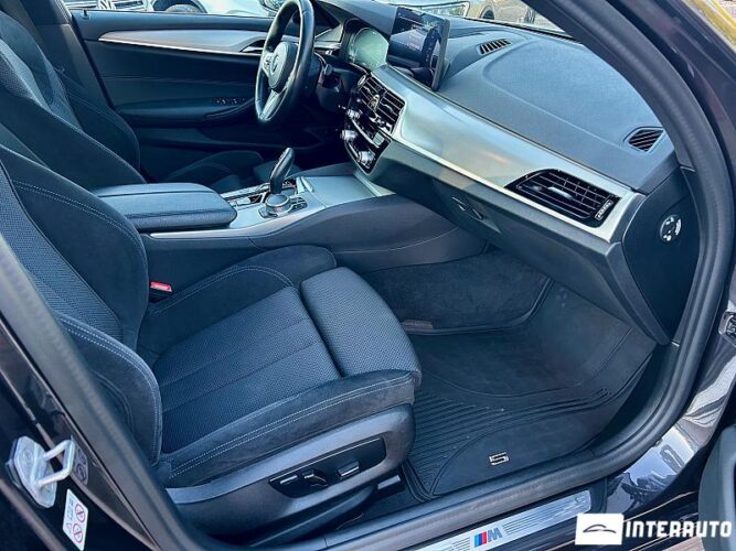 BMW 530e 45 interauto-car