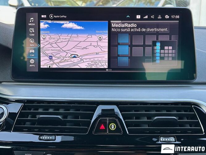 BMW 530e 42 interauto-car