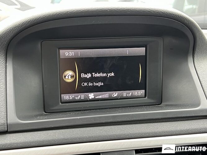 Volvo S 80 43 interauto-car