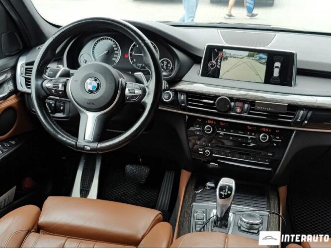 BMW X5 2.5D 39 interauto-car