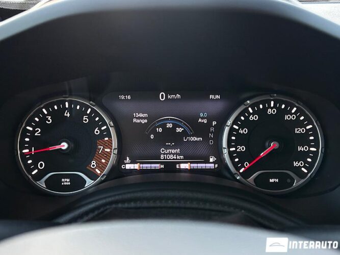 Jeep Renegade 42 interauto-car