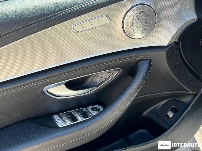 Mercedes E 220 44 interauto-car
