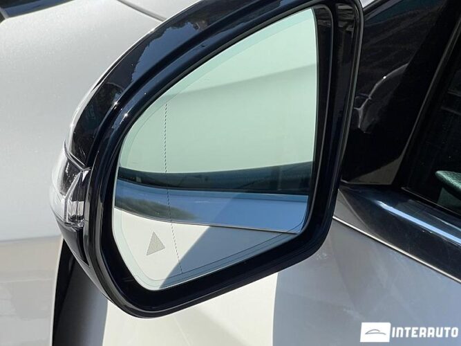 Mercedes E 220 48 interauto-car