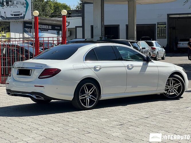Mercedes E 220 34 interauto-car