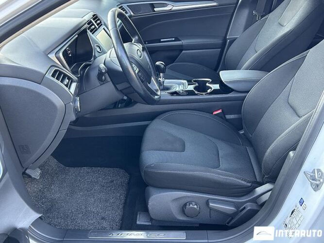 Ford Mondeo 39 interauto-car