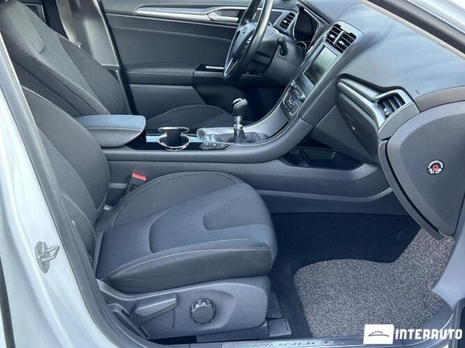 Ford Mondeo 47 interauto-car