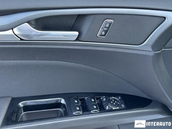 Ford Mondeo 38 interauto-car