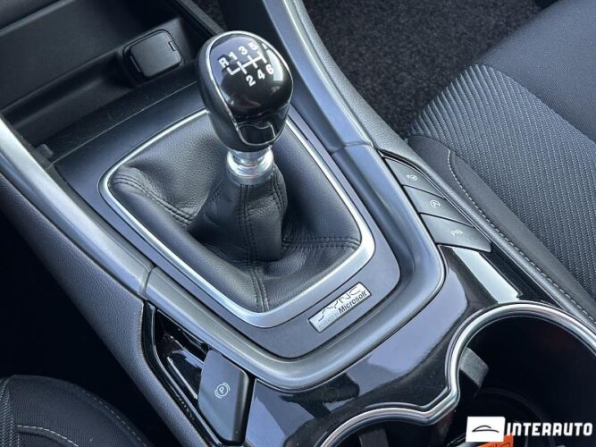 Ford Mondeo 46 interauto-car