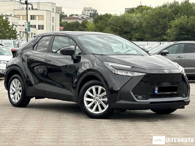 Toyota C-HR 33 interauto-car