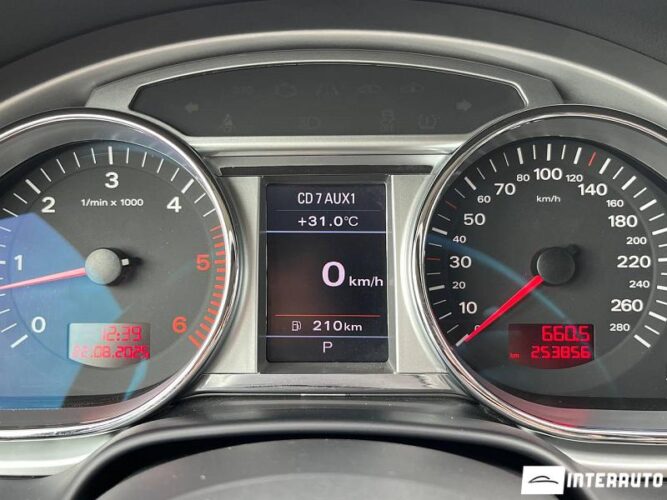 Audi Q7 39 interauto-car