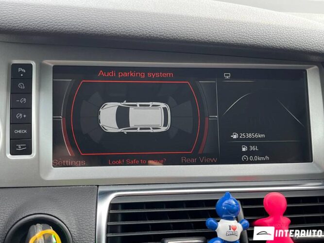 Audi Q7 41 interauto-car