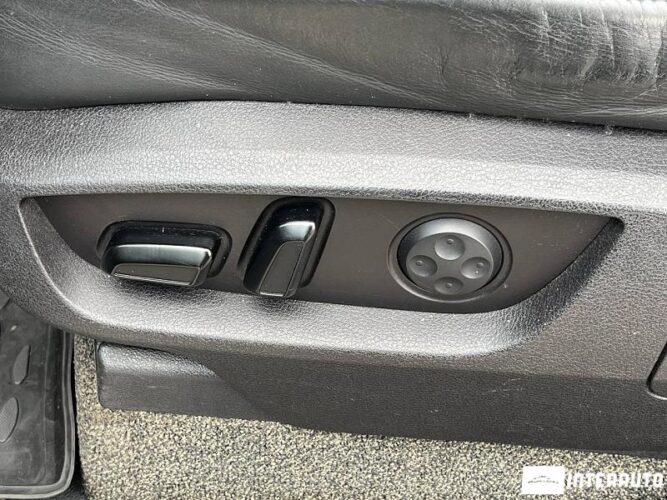 Audi Q7 45 interauto-car