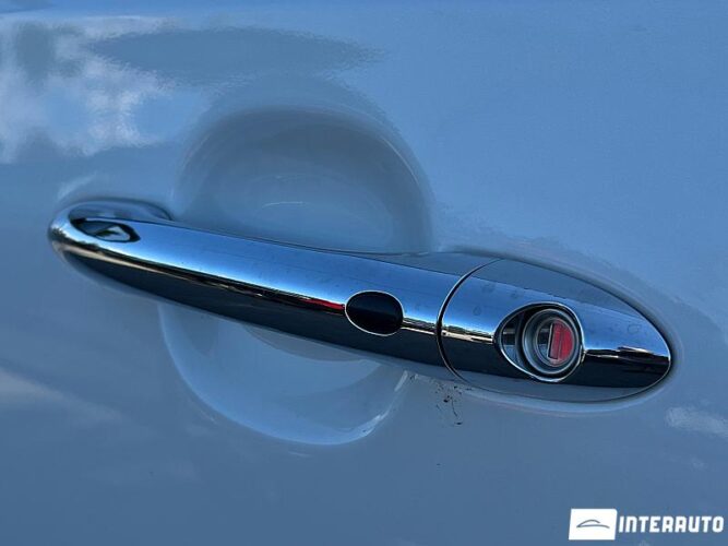 Kia Carnival 39 interauto-car