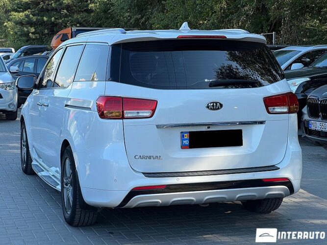 Kia Carnival 38 interauto-car