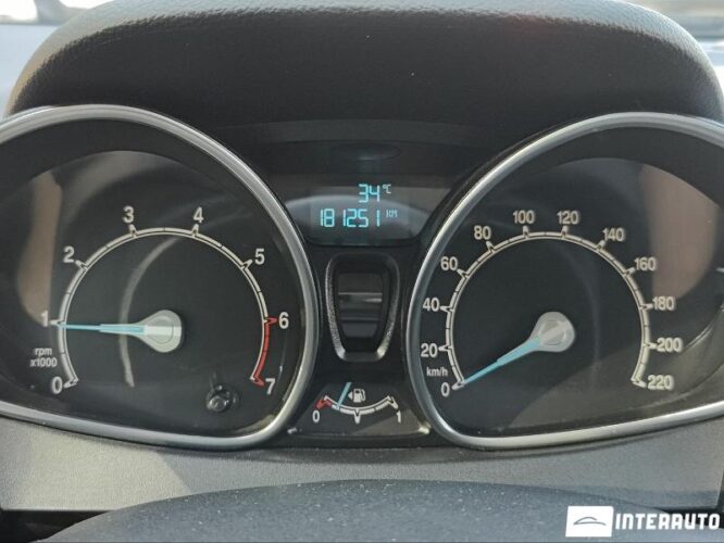 Ford B-MAX 41 interauto-car