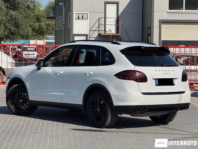 Porsche Cayenne 31 interauto-car
