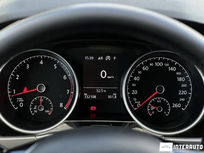 Volkswagen Touran 38 interauto-car