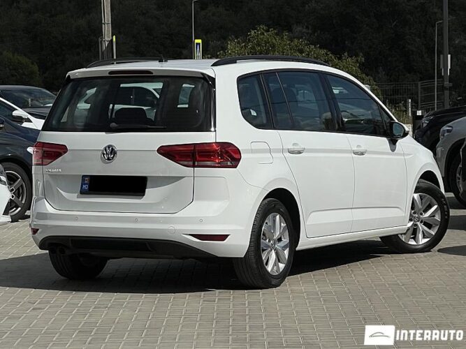 Volkswagen Touran 33 interauto-car