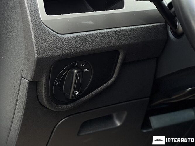 Volkswagen Touran 49 interauto-car