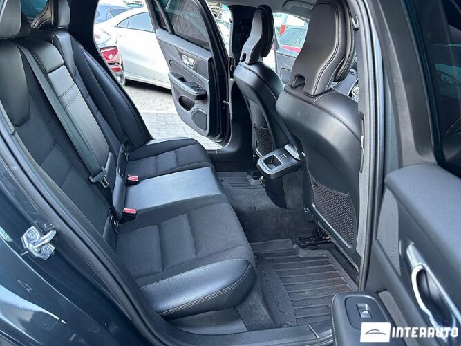 Volvo V 60 42 interauto-car