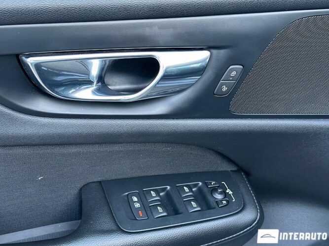 Volvo V 60 52 interauto-car