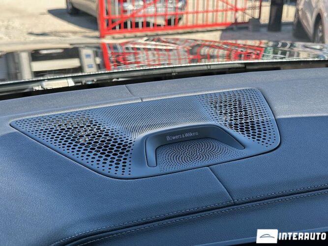 BMW X5 4.0i 49 interauto-car