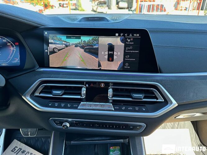 BMW X5 4.0i 46 interauto-car