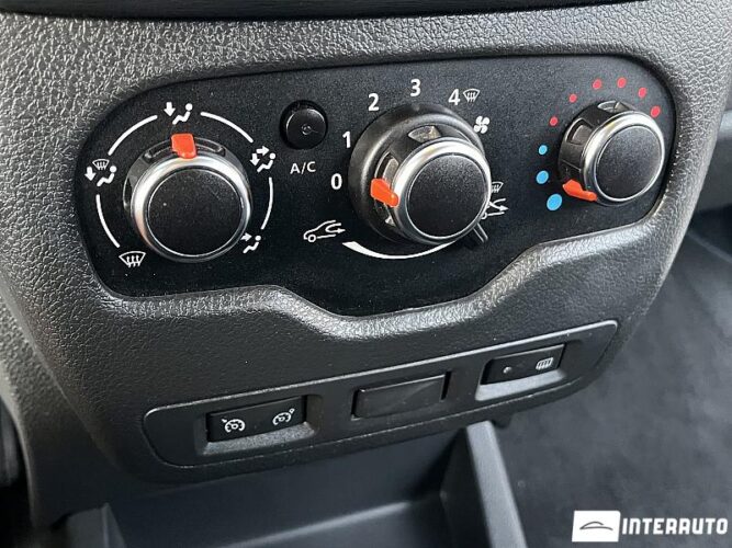 Dacia Lodgy Stepway 41 interauto-car