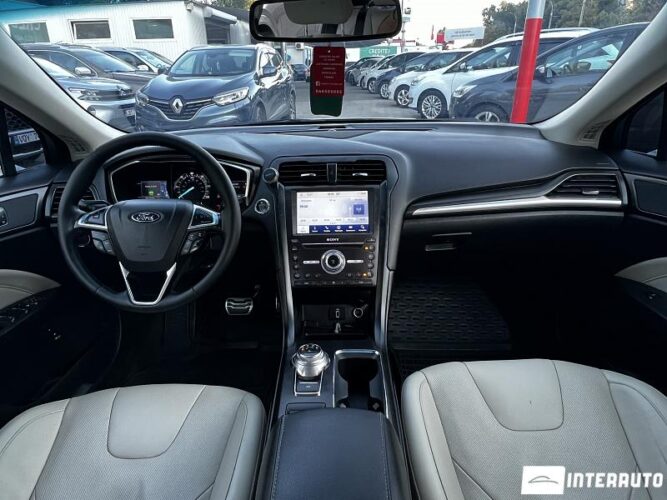 Ford Fusion 38 interauto-car