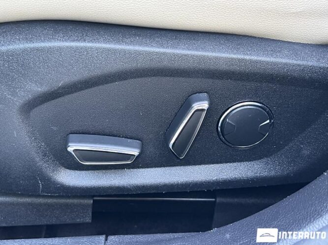 Ford Fusion 47 interauto-car