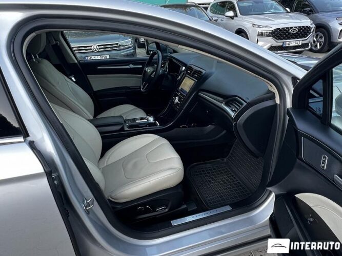 Ford Fusion 45 interauto-car