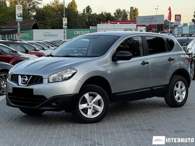 Nissan Qashqai 28 interauto-car