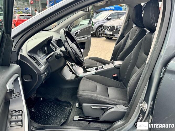 Volvo XC 60 34 interauto-car