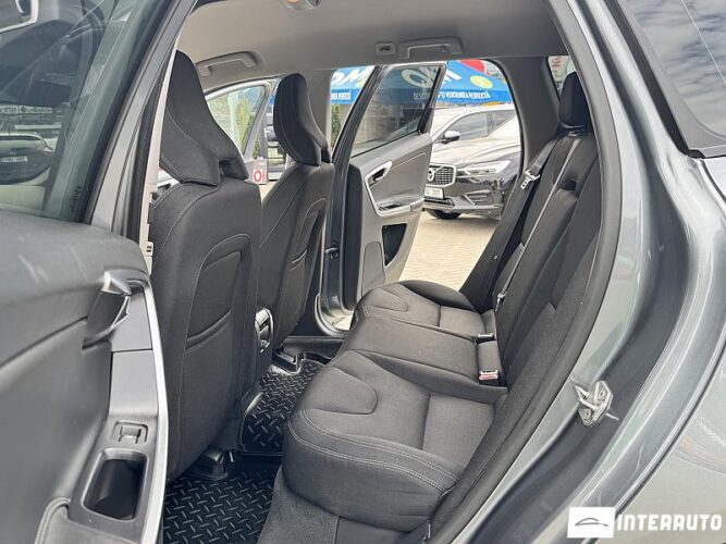 Volvo XC 60 41 interauto-car