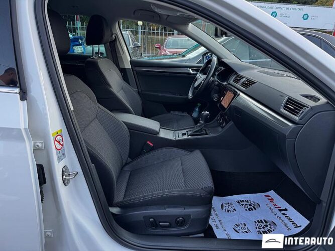 Skoda Superb 36 interauto-car