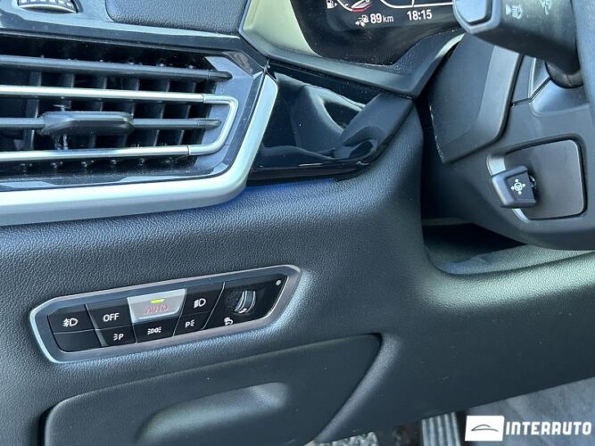 BMW X5 4.5e 48 interauto-car