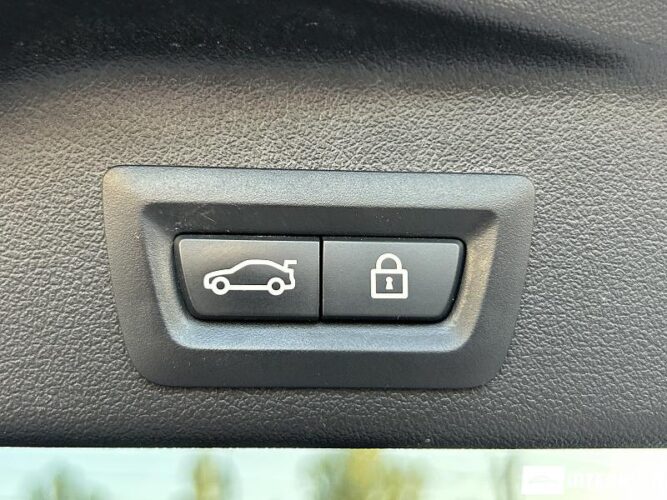 BMW X5 4.5e 61 interauto-car