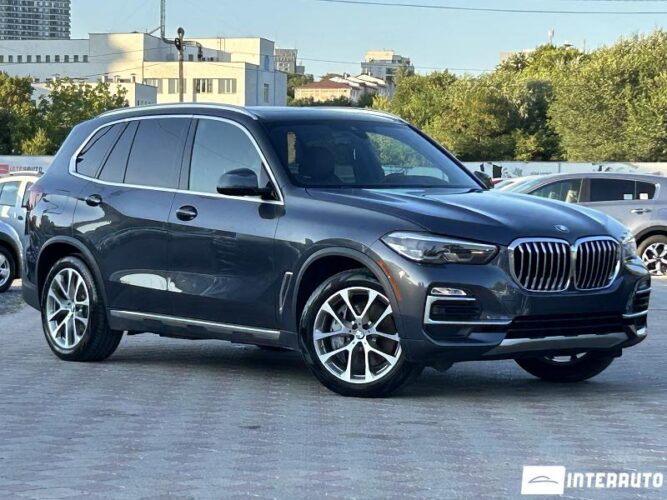 BMW X5 4.5e 40 interauto-car